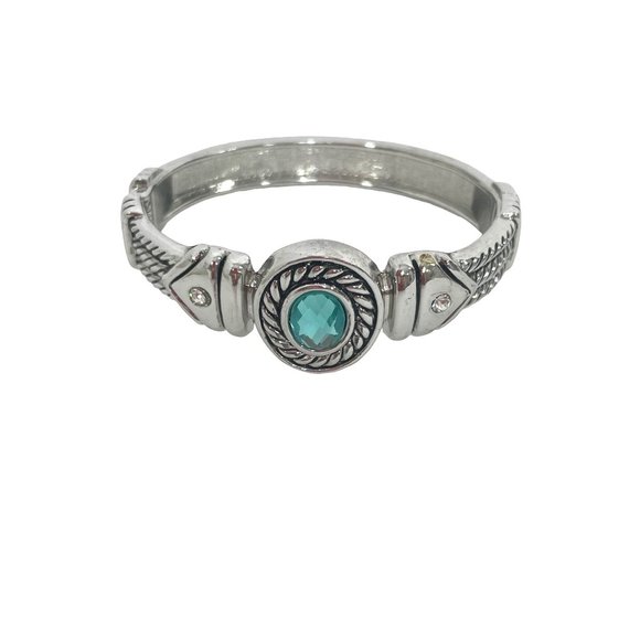 Women’s Silver Tone Bangle Bracelet 6.5 “ Oval Aqua Blue Faceted Plastic Stone - Picture 3 of 17